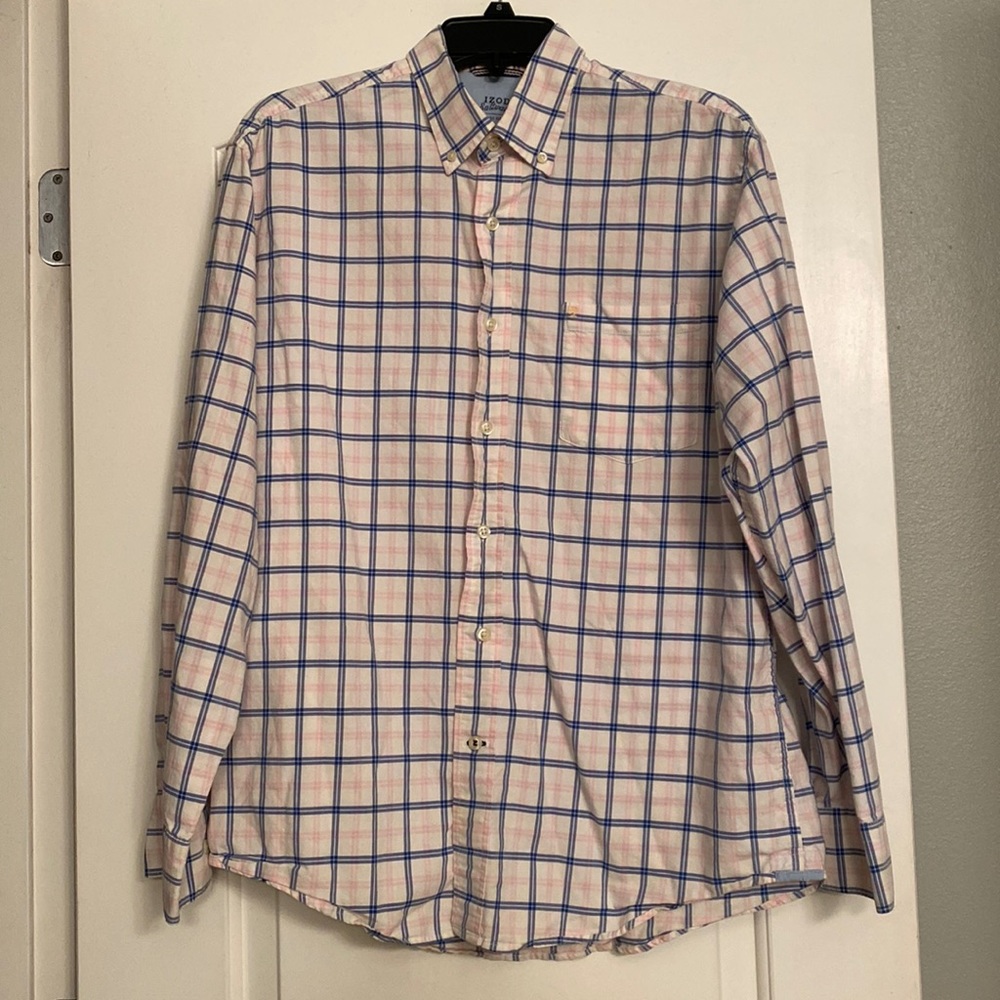 Men’s Izod Pink Blue plaid button up shirt size medium
